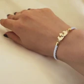 Sembole Özel Doğal Beyaz Derili 14 Ayar Altın Plakalı Taç Motifli Hediye Bileklik-465 thumbnail 2