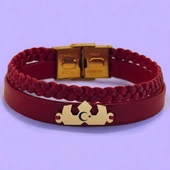 Sembole Özel Koyu Kırmızı Derili 14 Ayar Altın Plakalı Taç Figürlü Hediye Bileklik-470 thumbnail 1
