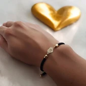Harfe Özel 14 Ayar Altın Plakalı Kalp Motifli Siyah İpek Örgülü Hediye Bileklik-475 thumbnail 2