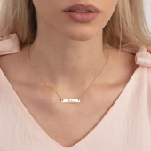 İsme Özel Dikdörtgen Figürlü Altın Renkli Zincirli 14 Ayar Altın Plakalı Hediyelik Kolye-484 thumbnail 1