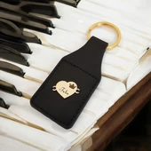 İsme Özel Kalp Figürlü Doğal Siyah Derili 14 Ayar Altın Plakalı Hediyelik Anahtarlık-488 thumbnail 1