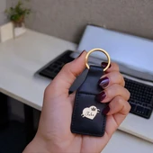 İsme Özel Kalp Figürlü Doğal Siyah Derili 14 Ayar Altın Plakalı Hediyelik Anahtarlık-488 thumbnail 2