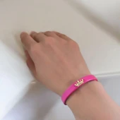 İsme Özel Taç Figürlü Doğal Pembe Derili 14 Ayar Altın Plakalı Hediye Bileklik-495 - 2