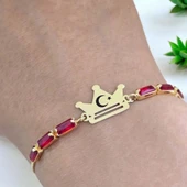 Sembole Özel Kırmızı Taş Desenli Zincirli 14 Ayar Altın Plakalı Taç Figürlü Hediye Bileklik-496 thumbnail 4