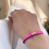 Harfe Özel 14 Ayar Altın Plakalı Taç Figürlü Doğal Pembe Derili Hediye Bileklik-495 thumbnail 3