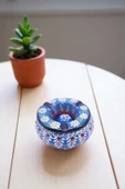 sharp&art SERAMİK KÜLLÜKLER, %100 EL İŞLEMESİ, KAPAKLI, KULLANIŞLI, DEKORATİF, 12 CM, 6 FARKLI MODEL - 1