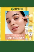Garnier C Vitamini Parlak Güneş Koruyucu Yüz Kremi SPF50+ – Işıltılı Günlük Fluid Doku, 40 ml - 3