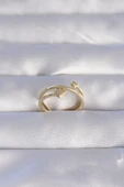 Pirinç Gold Renk Zirkon Taşlı Kalpli Model Ayarlanabilir Yüzük - TJ-BYK3203 - 1
