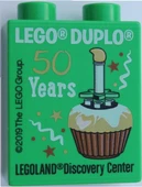 Legoland Discovery Centre 2019 50 Years Cupcake Pattern Duplo Brick 1x2x2 thumbnail 1