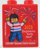 Legoland Discovery Centre 2018 Bayraminiz Kutlu olsun Minifigure and Fireworks Pattern Duplo Brick 1x2x2 thumbnail 1