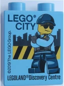 Legoland Discovery Centre 2019 Policeman Pattern Duplo Brick 1x2x2 thumbnail 1