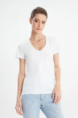 ERDEM İÇ GİYİM Erdem Beyaz Derin V-yaka Tişört 2059 thumbnail 1