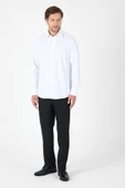 Beyaz Uzun Kol Sert Yaka Cepsiz  Comfort Fit Pamuklu Gömlek 1004250914 thumbnail 2