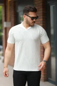Erkek Yakalı çizgi Desenli Kısa Kollu Tişört thumbnail 1