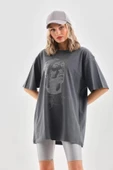 Unisex Taş Desenli Oversize T-Shirt - Füme thumbnail 1