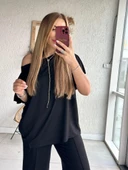 Kadın Tek Omuzdan Açık Geniş Kesim Viskon Iki Iplik Bluz Ve Pantolon Ikili Takım thumbnail 2