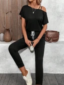 Kadın Tek Omuzdan Açık Viskon Iki Iplik Bluz Bağcıklı Pantolon Ikili Takım thumbnail 5