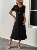 Kadın Kısa Kollu V Yakalı önden Düğmeli Yırtmaçlı Midi Viskon Elbise thumbnail 5