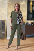 Kadın Kısa Kollu Bisiklet Yaka Zebra Desen Bluz Ve Pantolon Ikili Takım thumbnail 3