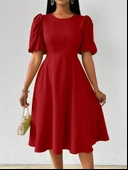 Kadın Kısa Balon Kollu Bisiklet Yaka Kiloş Janjan Krep Elbise thumbnail 4