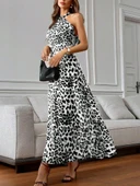 Kadın Omuzlardan Açık Boyundan çapraz Bağlama Detaylı Süprem Elbise thumbnail 2