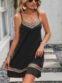 Kadın Ip Askılı V Yakalı Etnik Desenli Detaylı Elbise thumbnail 11