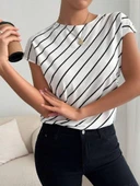 Kadın Kısa Yarasa Kollu Bisiklet Yaka çizgi Desenli Atlas Bluz thumbnail 3