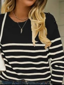 Kadın Uzun Kollu Omuzu Düğme Detay çizgili Triko Kazak thumbnail 2