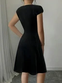 Kadın Kısa Kollu Geometrik Yakalı Janjan Krep Elbise thumbnail 7