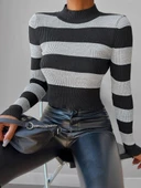Kadın Uzun Kollu çizgi Detay Triko Bluz thumbnail 1