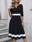 Kadın Truvakarkol Yakası Açık Blok Renkli Krep Midi Elbise thumbnail 1