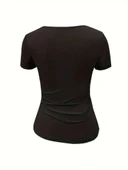 Kadın Kısa Kollu Yakası Açık Lazer Kesik Detaylı Viskon Bluz thumbnail 6