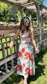 Kadın Ip Askılı V Yakalı Bel Güpür çiçek Desenli Yandan Yırtmaçlı Maksi Süprem Elbise thumbnail 3
