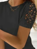 Kadın Kısa Kollu Bisiklet Yaka Kolları çiçekli Güpür Detay Viskon Bluz thumbnail 2