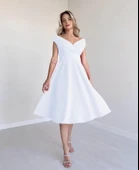 Kadın Kısa Kollu Kruvaze Yaka Eteği Volanlı Krep Elbise thumbnail 1