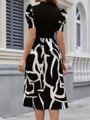 Kadın Kısa Kollu Yarı Balıkçı Yaka üst Viskon Alt Desenli Dokuma Midi Elbise thumbnail 2