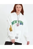 Baskılı Kapüşonlu Sweatshirt - Beyaz thumbnail 3