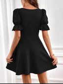 Kadın Kısa Kollu Kare Yakalı Kiloş Ithal Krep Elbise thumbnail 3