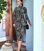 Kadın Zebra Desen Süet Kumaş Fırsat ürün Midi Boy Elbise thumbnail 1