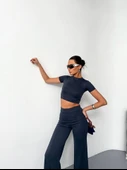 Osy Modal Yumuşak Dokulu Kumaş Kısa Kollu Crop Alt Ispanyol Paça Pantalon Ikili Takım - Füme - 2