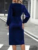 Kadın Uzun Kollu Kruvaze Yaka Yanlardan Büzgü Detaylı Yırtmaçlı Kadife Elbise thumbnail 2