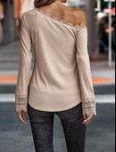 Kadın Uzun Kollu Tek Omuzu Açık Dantelli Burgu Bluz thumbnail 2