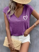 Kadın Kısa Kollu V Yakalı Kalp Baskılı Viskon Bluz thumbnail 3