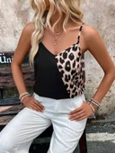 Kadın Ip Askılı V Yakalı Leopar Desenli Viskon Bluz thumbnail 3