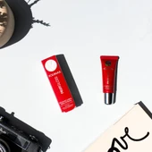 Volumax Fruit Gloss Yoğun Çilek Dudak Parlatıcısı 7.5ML thumbnail 4