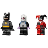 CEYLAN ADAM   LEGO DC Batman: Batmobile ile Batman, Harley Quinn ve Mr. Freeze’e Karşı 76274 thumbnail 1