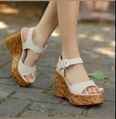 Riboy Bej Cilt Dolgu Topuk Sandalet - 1