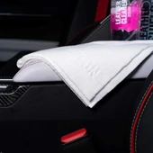 GYEON Q²M LeatherWipe EVO Deri Aksamlara Özel Temizleme Bezi 2’Li Paket - 40x40 Cm thumbnail 3