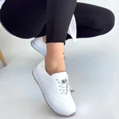 Finna Beyaz Cilt Bağcıklı Spor Ayakkabı thumbnail 4