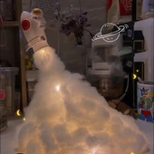 Uçan Astronot Tasarımlı Gece Lambası thumbnail 7